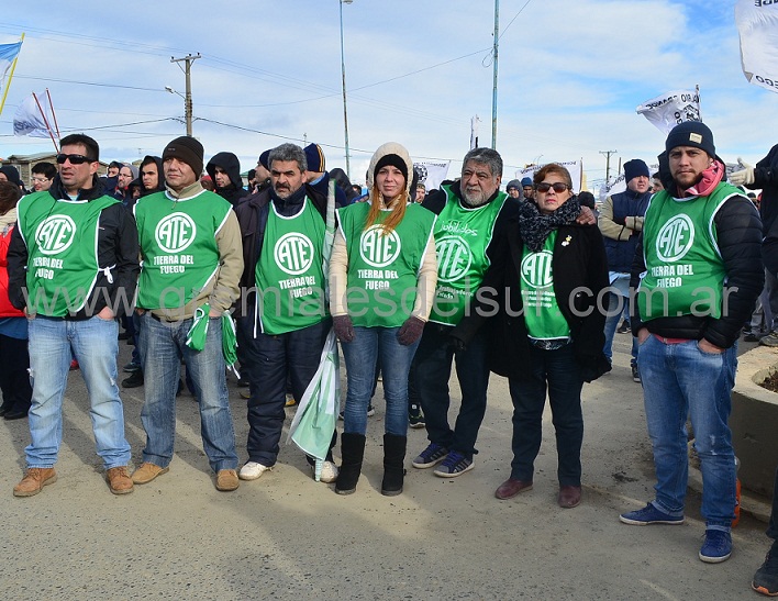 Desde ANUSATE consideraron al Gobierno de Bertone de “autoritario”, y denunciaron “intimidaciones y persecuciones con sumarios falsos”. 