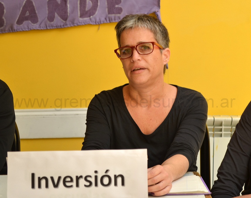“No se aceptará nada sin discutirlo primero con las bases, y esto será al momento de reincorporarse en febrero”, destacó la Secretaria General de la seccional Ushuaia del SUTEF, Diana Román.