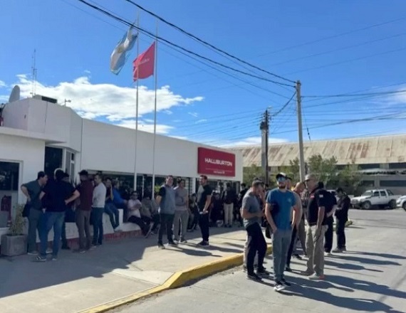 “Halliburton rompe la Paz Social en la Cuenca”, Carlos Gómez