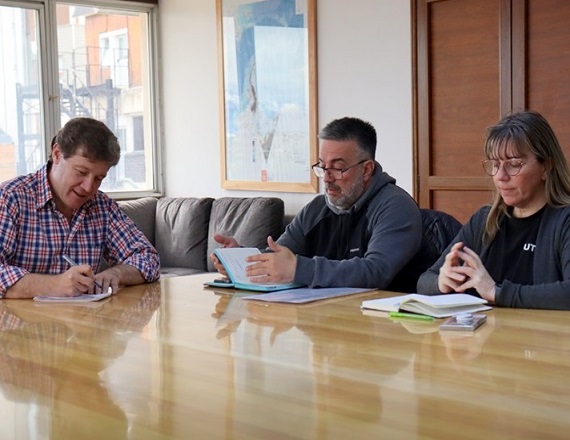 La dirigencia del SUTEF se reunió con Gustavo Melella