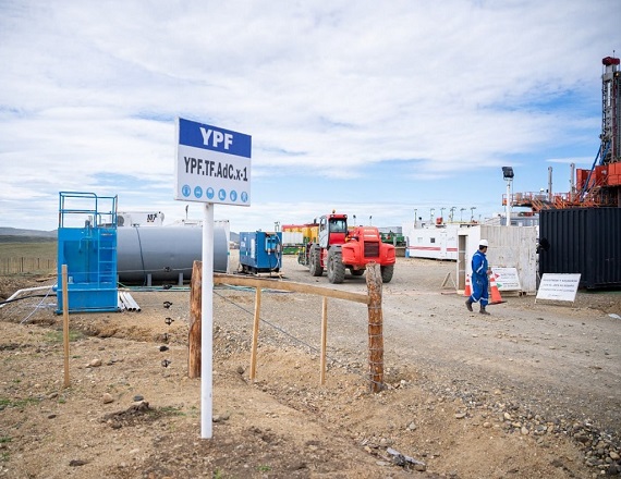 Admiten que ya no hay 500 trabajadores petroleros relacionados a YPF 