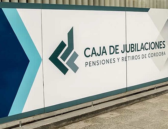 La Justicia de Córdoba ordenó suspender el recorte del haber de una jubilada