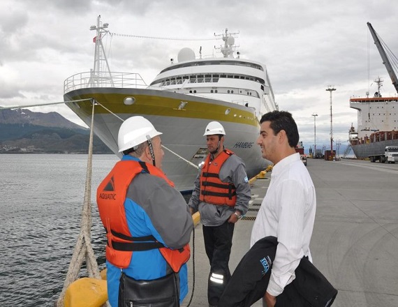 Portuarios que trabajan con la ANPYN en el Puerto de Ushuaia pierden la OSEF y la Caja de Jubilaciones