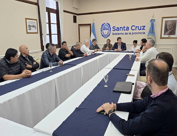 Petroleros de Santa Cruz reclaman la reincorporación de trabajadores 