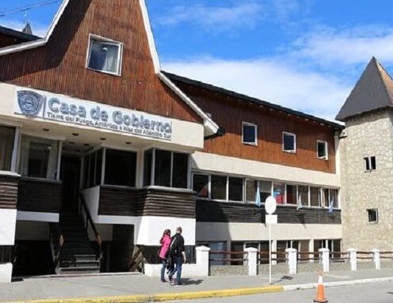 Melella convocó a gremios estatales y docentes para el próximo miércoles 