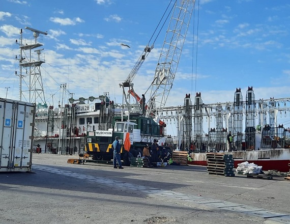 Crece el malestar de los trabajadores guincheros de Puerto San Julián por nuevos incumplimientos de la Secretaría de Pesca