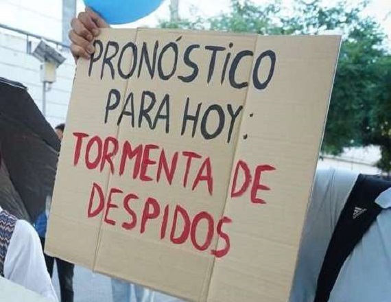 Despidos masivos en el SMN y riesgo de colapso de la seguridad aérea