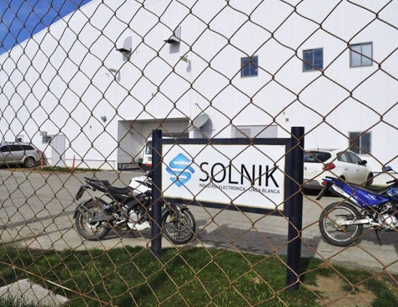 Despidos en la empresa electrónica SOLNIK de Río Grande