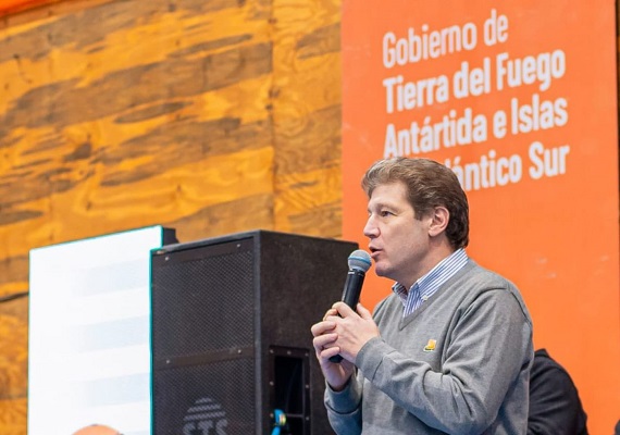 “Ya volvieron todos a trabajar y van a ir ingresando todos”, Gustavo Melella