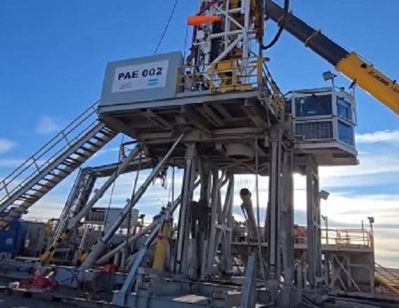 Paro contra Pan American Energy en Santa Cruz