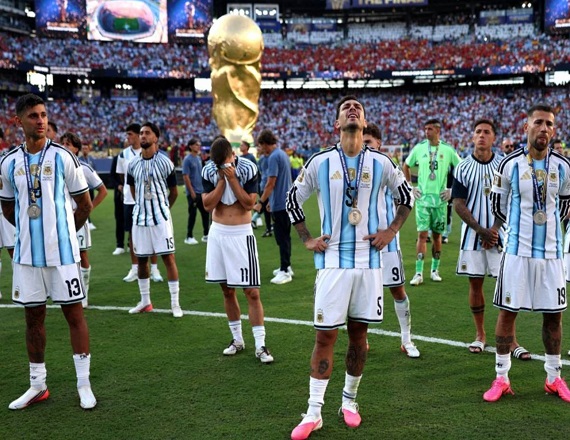 Milei decretó Feriado Nacional por el logro de la Selección Nacional de Futbol