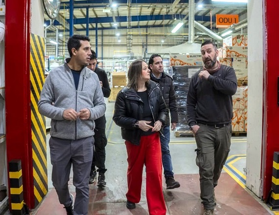 Funcionarios provinciales recorrieron, junto a los trabajadores, la empresa Aires del Sur 