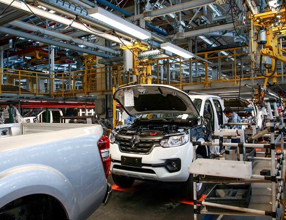 Renault acordó con SMATA un convenio en su planta de Córdoba con banco de horas