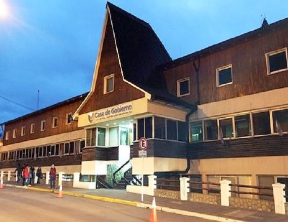Decretan la Emergencia Salarial Docente en Tierra del Fuego 