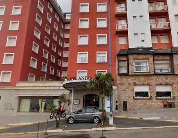 Futuro incierto en Mar del Plata para los 177 trabajadores de los hoteles “Antártida”, “Tierra del Fuego”, y de la “farmacia de IOSFA”