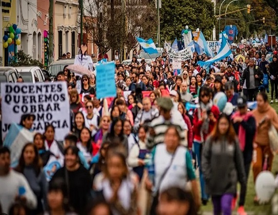 Docentes de Salta anunciaron una nueva medida fuerza por 72 horas