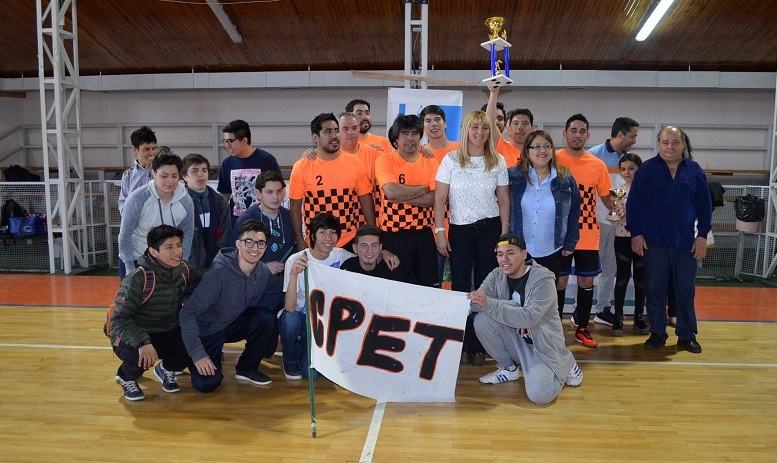 Colegio CPET, subcampeón del Torneo de Futsal UDA 2017.  