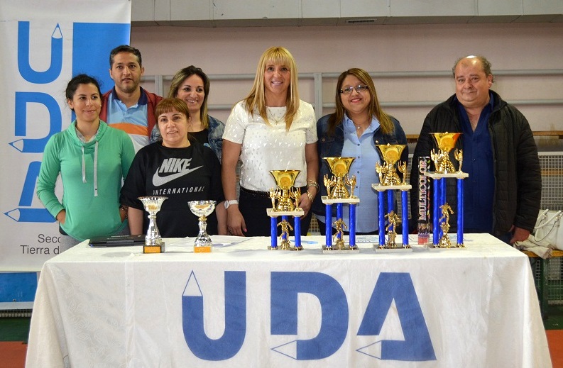 Autoridades de UDA y de la Cooperativa Eléctrica de Río Grande. 