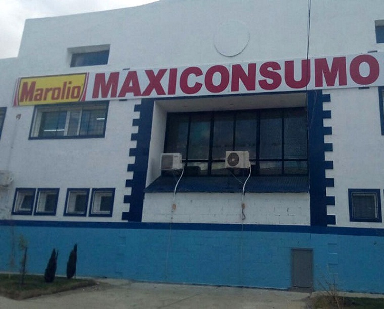 “Si la justicia no nos habilita para encuadrar al personal como empleados de comercio, nos tendremos que ir de la Isla”, aseguró el titular de la empresa Maxiconsumo.
