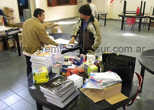 Dirigentes de ATE Río Grande ultiman detalles para la entrega de kit escolares