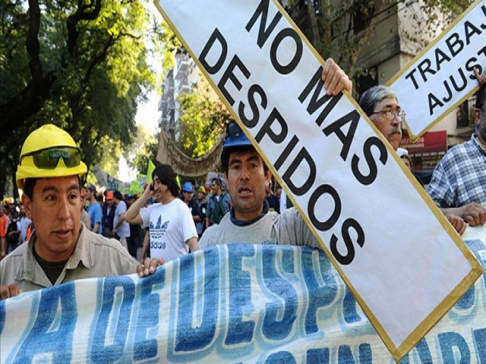 “La confirmación de que las empresas siguen con el mismo ritmo de despidos y que, a su vez, no están incorporando personal muestra que el problema se está agravando