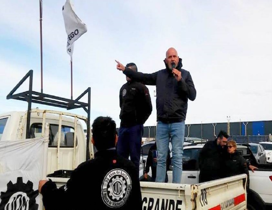 “Nosotros queremos que paguen el suelo en su totalidad, ya que ellos nunca presentaron un preventivo de crisis”, remarcó Daniel Rivarola. Foto: Prensa CEC.