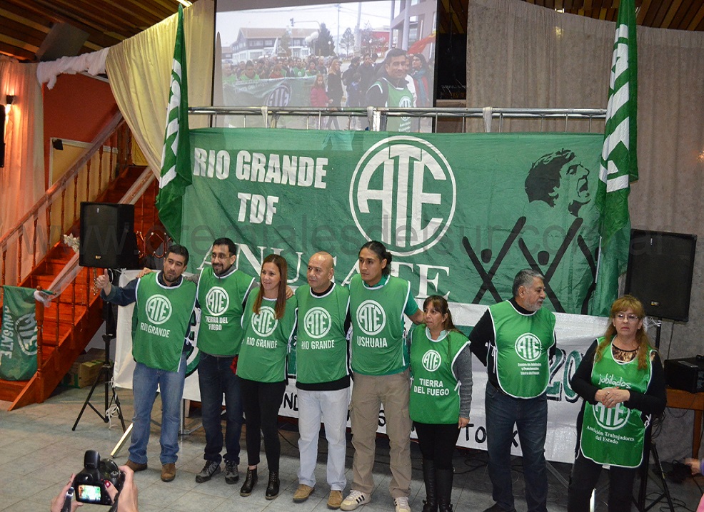 Diego Delgado, Victor Reyna, Yamila Prinos, Marcelo Mansilla, Jorge Pérez Marangoni, Claudia Barrientos, Atilio Aguirre y Carmen González.  