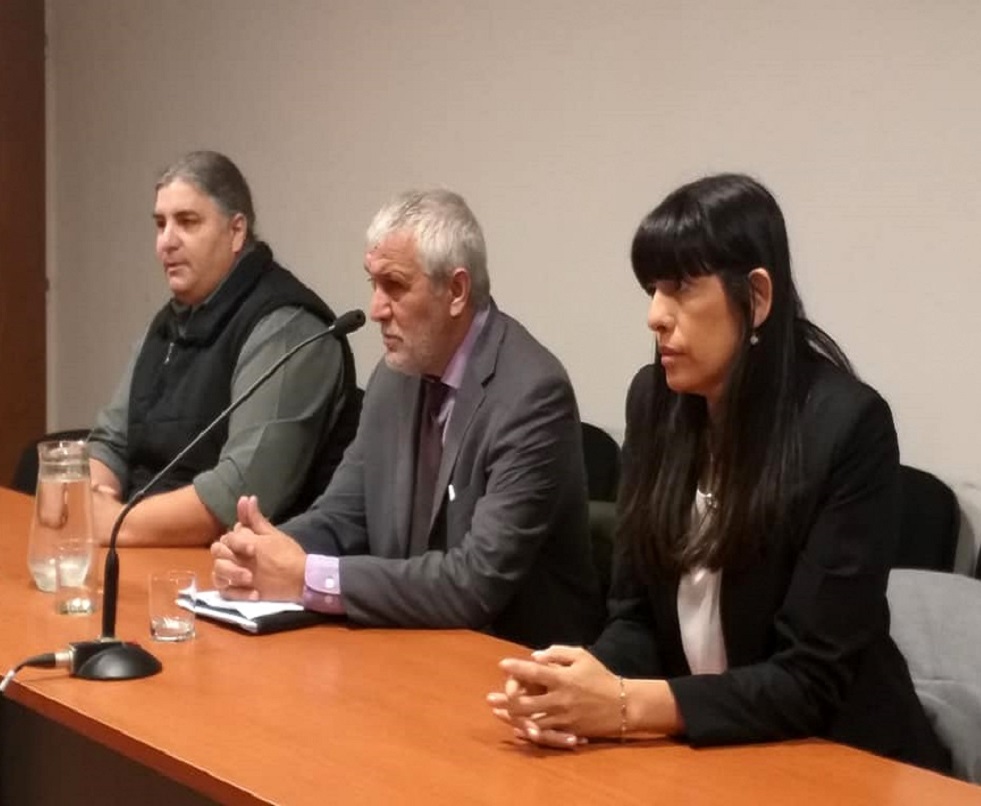 “Estoy orgullosa de haber representado esa lucha en donde nos jugamos todo”, sostuvo Olga Reinoso. Alejandro Garzón, agradeció “a todos los compañeros que se han solidarizado”. 