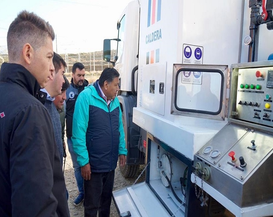 “Cuando hay emprendimientos así en las empresas locales, hay que acompañarlas y lo estamos haciendo para que ojalá en el tiempo podamos cambiar toda la tecnología en el campo y que no sea un solo camión