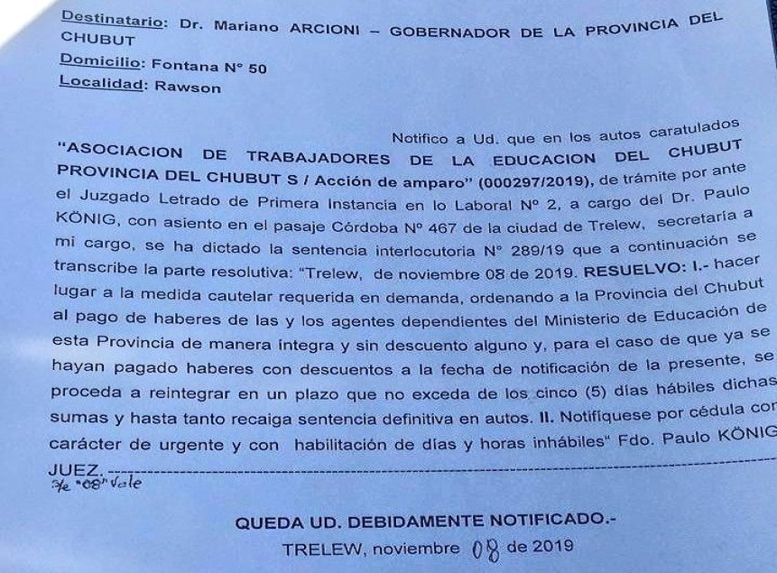 El Gobernador Mariano Arcioni brindó este viernes una conferencia de prensa desde Rawson, en la que confirmó que devolverán los descuentos a los docentes pero les solicitó que vuelvan a las aulas y levanten el paro.
