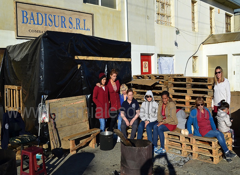 Trabajadores textiles toman la empresa BADISUR.  