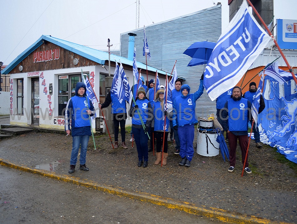 UTEDYC reclamó por el despido de trabajadores. 