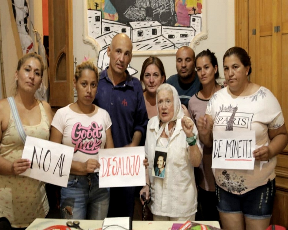 Nora Cortiñas se reunió con la Comisión de Mujeres de trabajadores de Molino Minetti en Córdoba y se expresó con un mensaje simple y claro, 