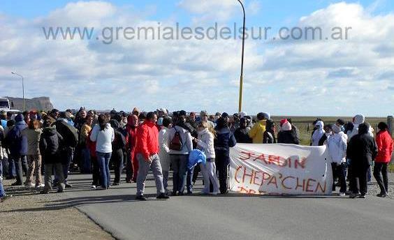 Docentes fueguinos en protesta