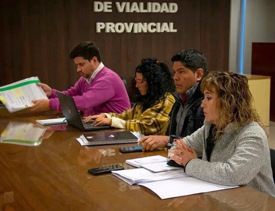 La oferta salarial del Gobierno de Chubut fue considerada insuficiente por los gremios docentes, teniendo en cuenta la situación económica que se atraviesa.