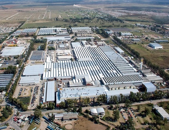 Desde la compañía prevén una importante caída en la producción para los próximos meses y esperan que se inscriban unos 450 operarios de su planta de Córdoba.