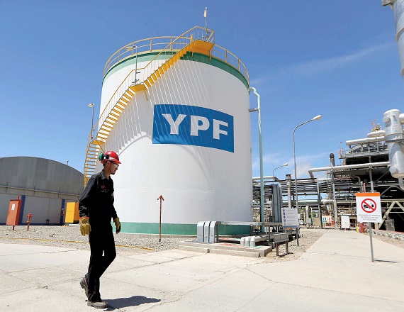 “La gestión actual de la empresa, pone en riesgo las fuentes laborales de miles de familias y la continuidad operativa tal como la conocemos en la actualidad”, remarcó la Federación nacional de Petroleros.