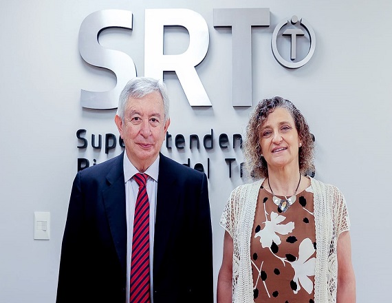 “Además de promover la mejora continua en la calidad del empleo en la provincia, la SRT contribuye con recursos materiales y capacitación para los inspectores de la provincia”, detalló Castiglione.