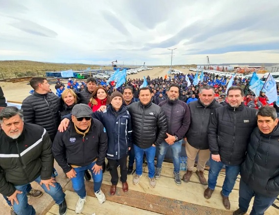 “Este viernes habrá una Asamblea similar en el Yacimiento Manantiales Behr operado históricamente por YPF SA, en la Base de la compañía Justo Otero e Hijos”, adelantaron desde la intimidad sindical que conduce José Llugdar.