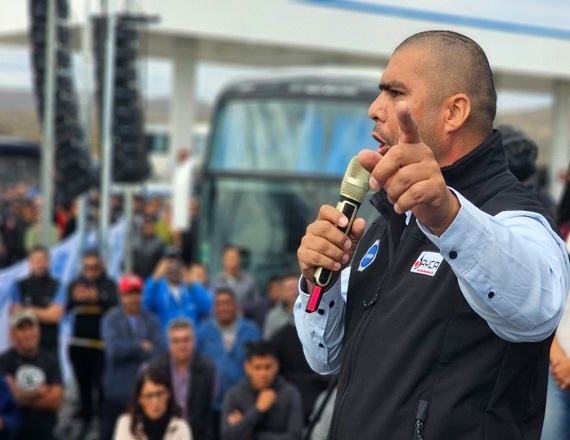 “Esta desinversión sistemática es un ataque directo a nuestros empleos, a nuestra gente y a nuestras comunidades”, remarcó el titular de Petroleros Privados de Santa Cruz, Rafael Güenchenen.