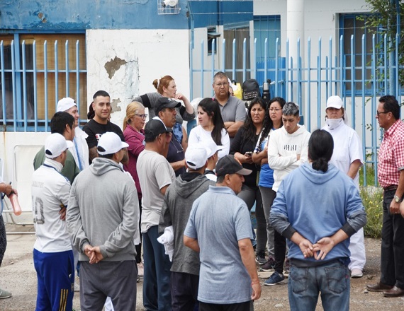 Los trabajadores esperarán que la Secretaría de Trabajo dicte la conciliación obligatoria. Los diez trabajadores despedidos eran fileteros y formaban parte de la planta permanente de la pesquera. Tenían entre 20 y 24 años de antigüedad.