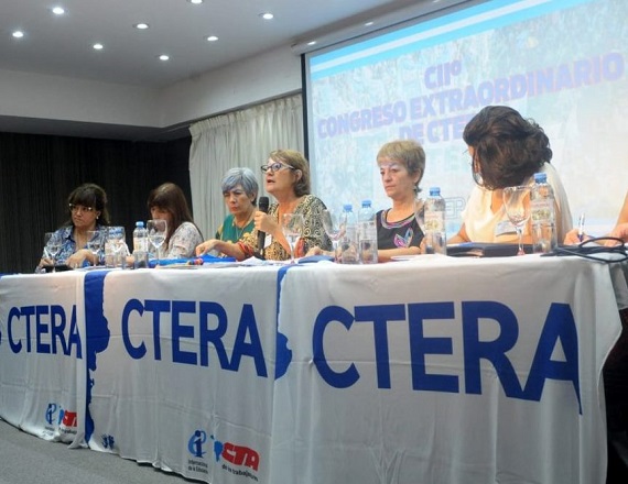 La CTERA no hará paró el 5 de marzo. Paralelamente ha resuelto convocar a una Jornada Nacional de Lucha para el día 13 de marzo en defensa de la educación pública y los derechos de las y los trabajadores de la educación.