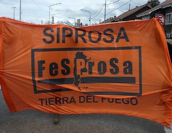 “El problema es doble: traer Profesionales y lograr que se queden. Las condiciones laborales no son las prometidas, los sueldos no se condicen con la realidad, y muchos renuncian al poco tiempo de llegar”, dijo el Dr. Roberto Oyarzún.