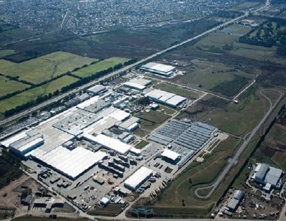 Los rumores indican que Mirgor se instalará en un predio conjunto a Toyota o, como opción, frente al ingreso a Lima; en este nuevo sector destinado a la industria automotriz. Todo indica que los anuncios llegarán antes de las elecciones.