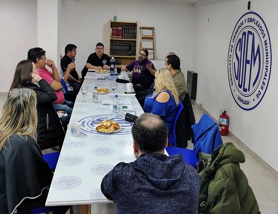 “Necesitamos una representación sindical con independencia, sin ataduras partidarias ni complicidades, que defienda de verdad a las y los trabajadores. La Obra Social es nuestra y la vamos a recuperar”, dijo Manuel Ojeda del SOEM.