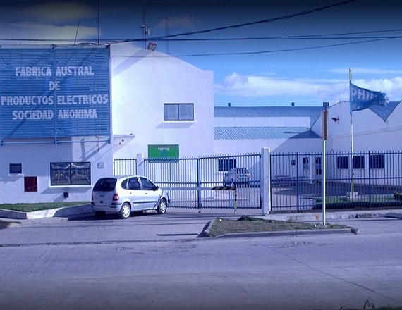 Dos de las cuatro líneas de producción de la FAPESA quedaron completamente vacías, lo que da cuenta del alcance del recorte, que afectó aproximadamente a un cuarto del personal.