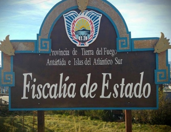 “Por segunda vez, recurrimos a la Fiscalía de Estado ante designaciones jerárquicas sin respaldo legal. El silencio de las autoridades ya no es pasividad: es complicidad”, remarcaron desde AMET Tierra del Fuego.