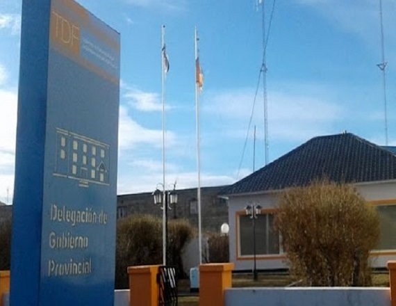 Mientras se desarrolle la reunión entre la dirigencia del SUTEF con autoridades del Gobierno provincial, habrá desobligaciones y movilizaciones en toda la provincia.
