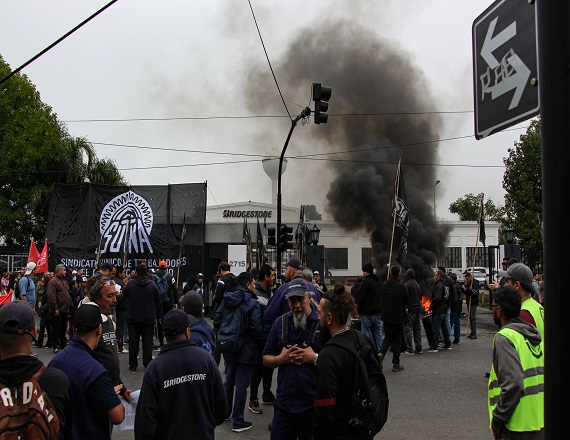 El Sindicato Único de Trabajadores del Neumático (SUTNA) acusó a las multinacionales Fate, Bridgestone y Pirelli, de ser “las principales importadoras” del producto que dicen amenazar la producción nacional.
