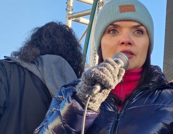 “La decisión final sobre la aceptación de la propuesta se tomará en un Congreso de Delegados que se llevará a cabo el lunes. Estamos debatiendo esta propuesta en distintos espacios de asambleas y desobligaciones”, indicó Soledad Rottaris.